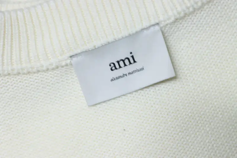 AMI Embroidered Heart Micro-Label Crew Neck Sweater Label