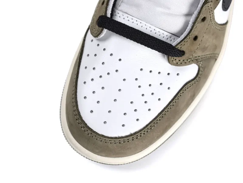 Front view of the top of the shoe