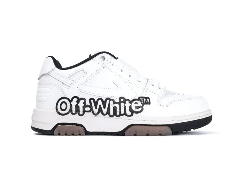 Front view of the extra side of the right shoe