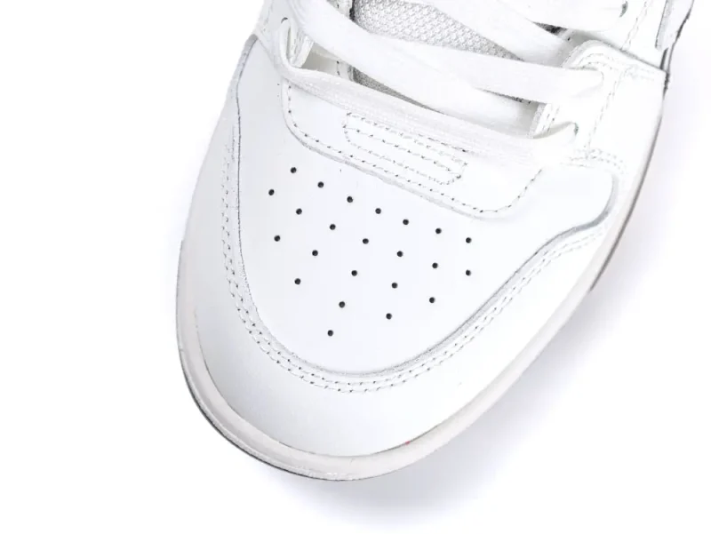 the white toe