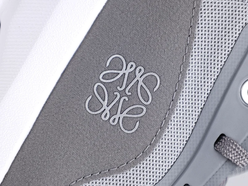 the brand label design