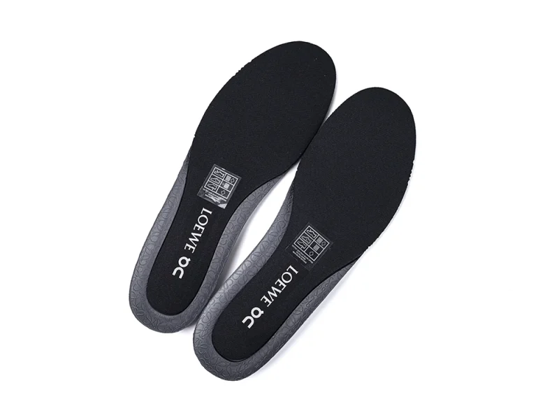 the black insole