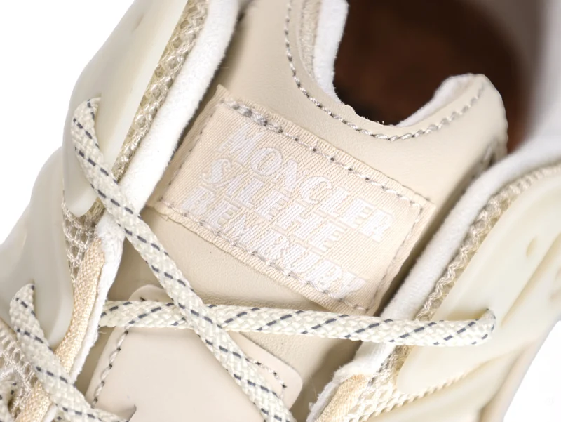 Shoe sole with rugged traction design