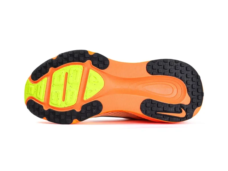 Vomero 18 'Orange Chalk' - Image 4