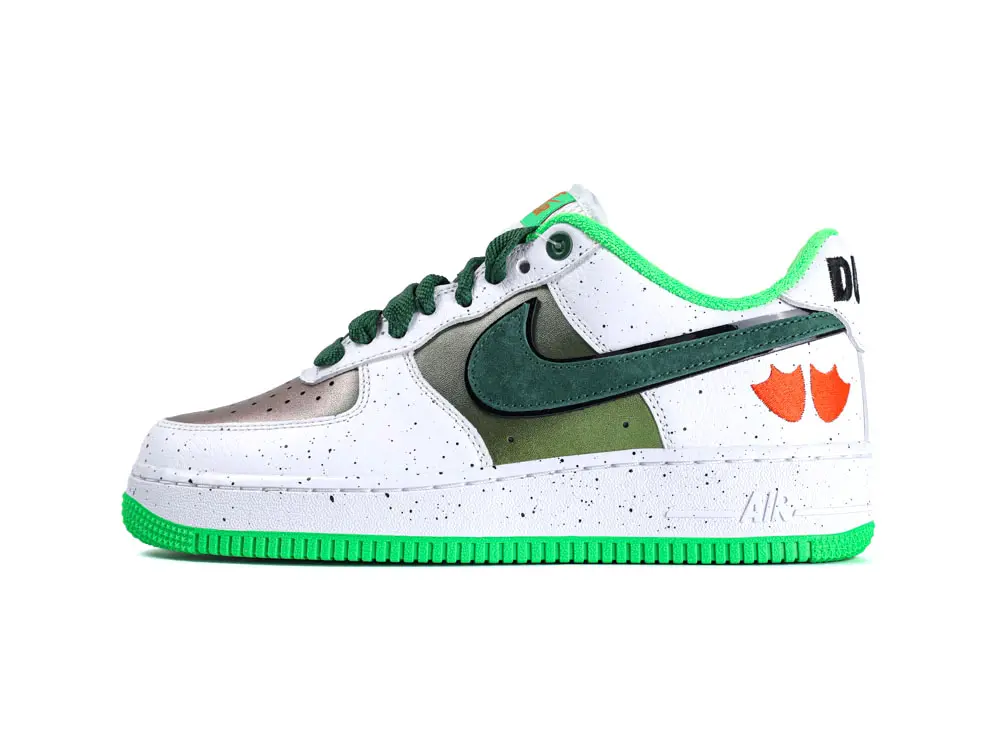 Front view of the inner side of the left shoe.