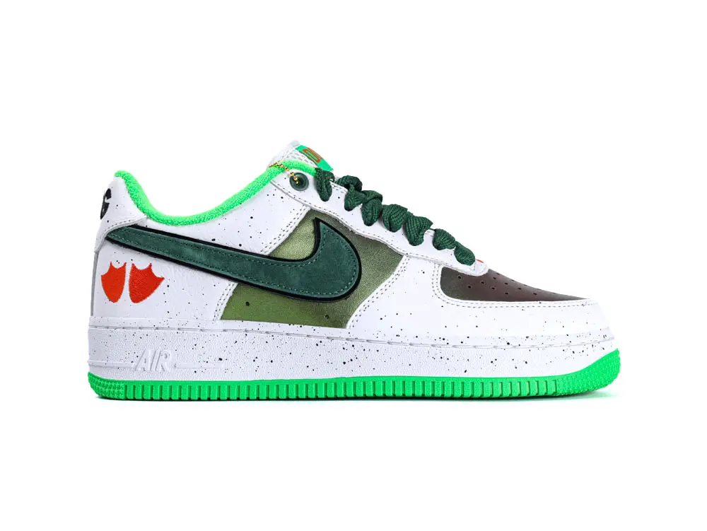Front view of the outer side of the right shoe