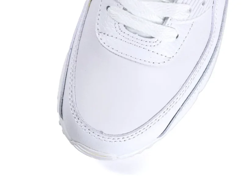 the white toe