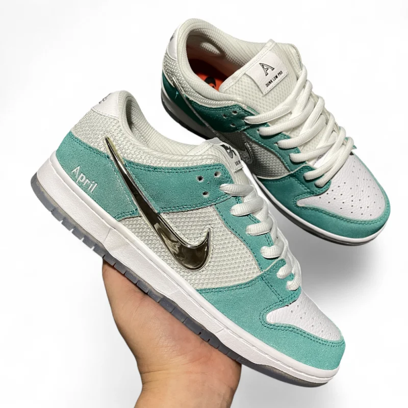 Dunk Low April Skateboards - Image 8