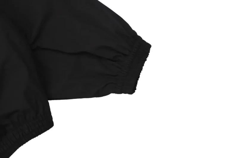 Sleeve