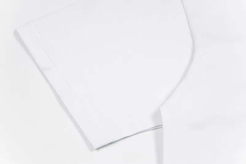 Sleeve Detail