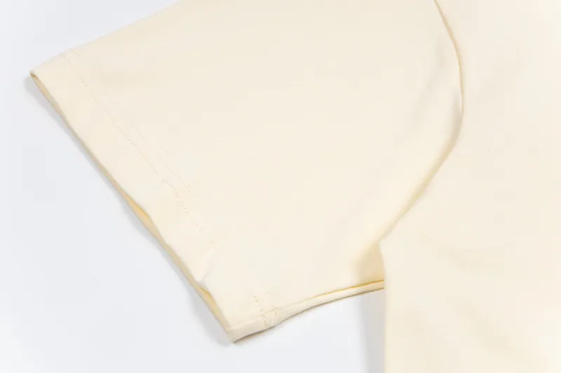 Sleeve Detail