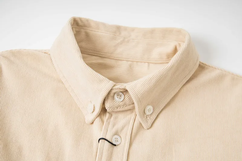 Neckline