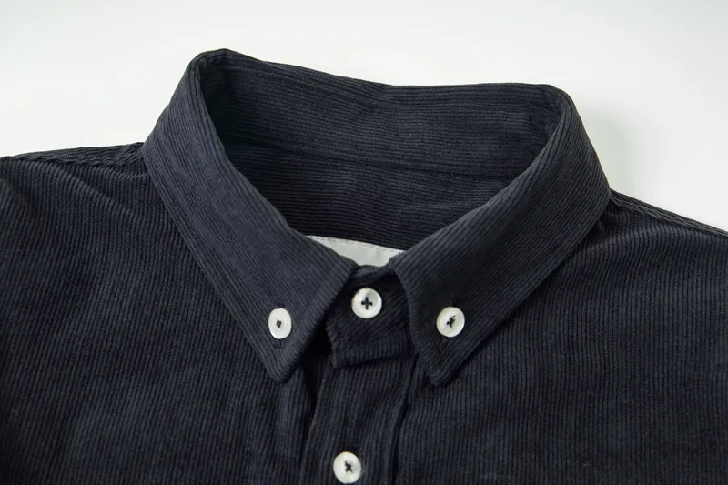 Neckline