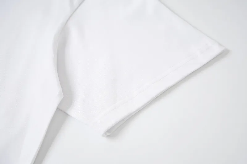 Sleeve