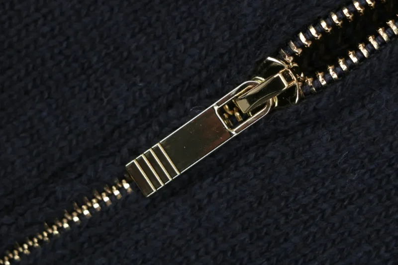 Four-Bar Back Pony Hooded Jacket metal zipper detail