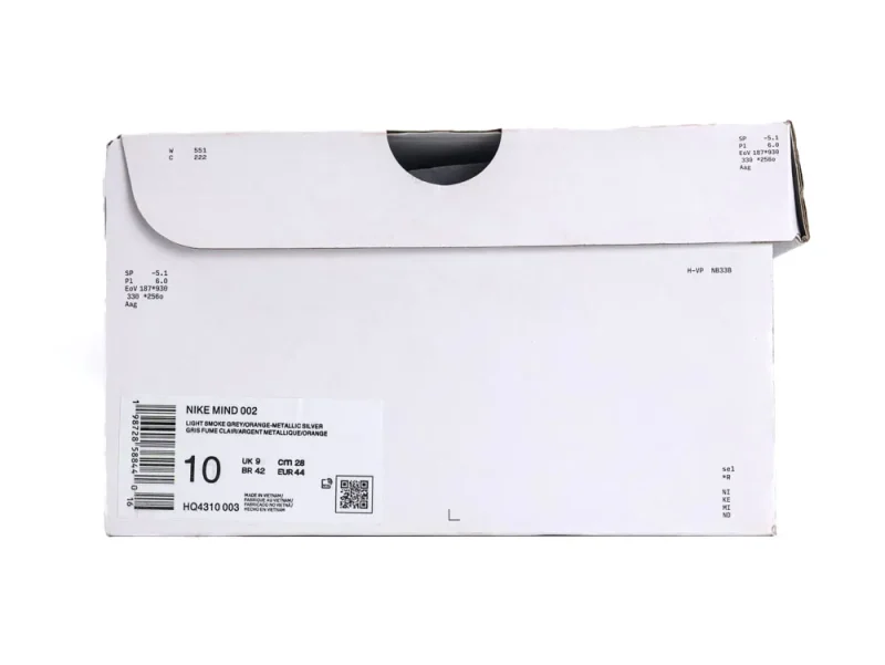 White cardboard shoe box labeled with product details and size information.