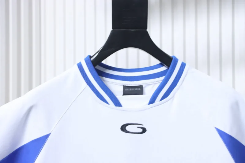 Front neckline