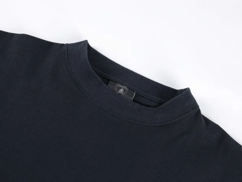 Neckline