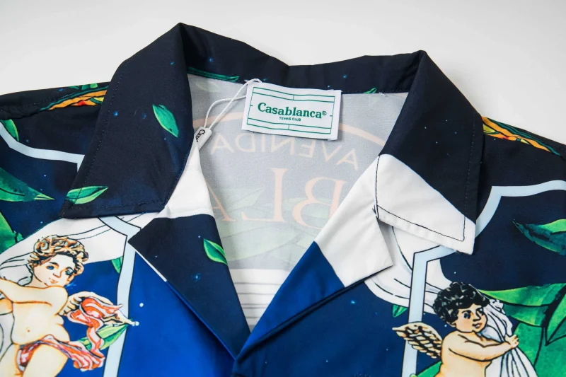 Neckline with Tag