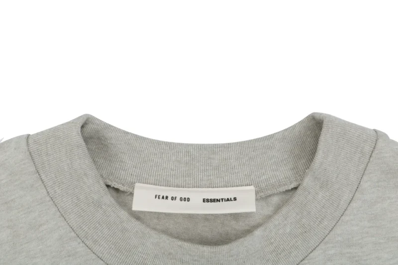 Neckline