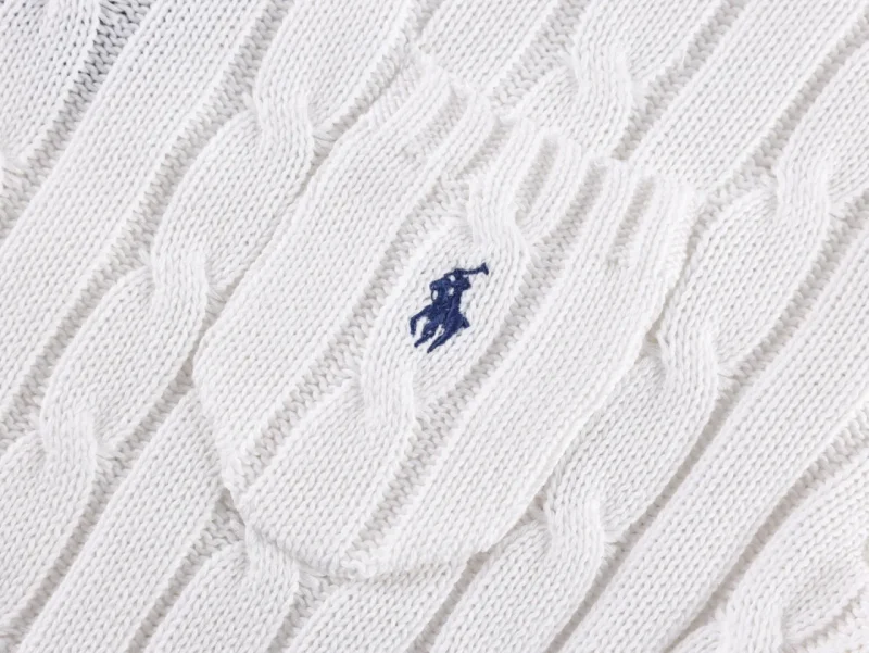 Pocket with logo
