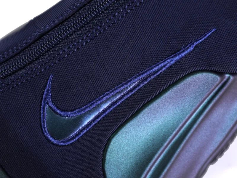 Air Flightposite One Jason Kidd Mavericks Side Logo Detail
