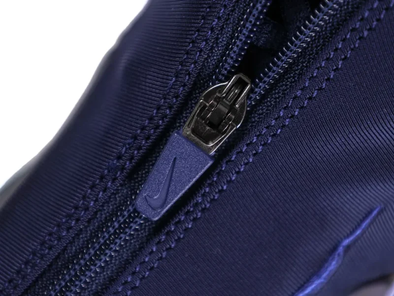 Air Flightposite One Jason Kidd Mavericks Zipper Detail