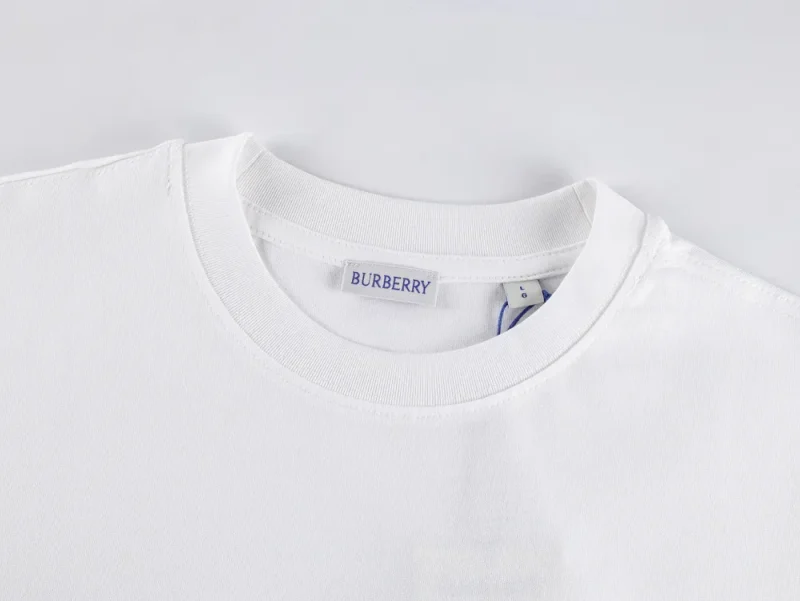 Neckline