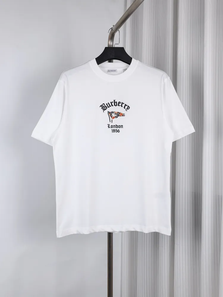 BBR 26 Early Spring Checkered Flag Horse Embroidered T-Shirt Color White