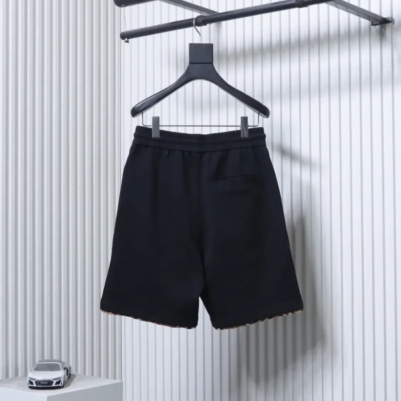 Back of BBR Check Trim Equestrian Embroidery Cotton Shorts Color Black