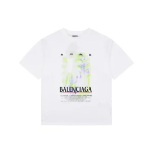 Blurred Palm Print T-Shirt