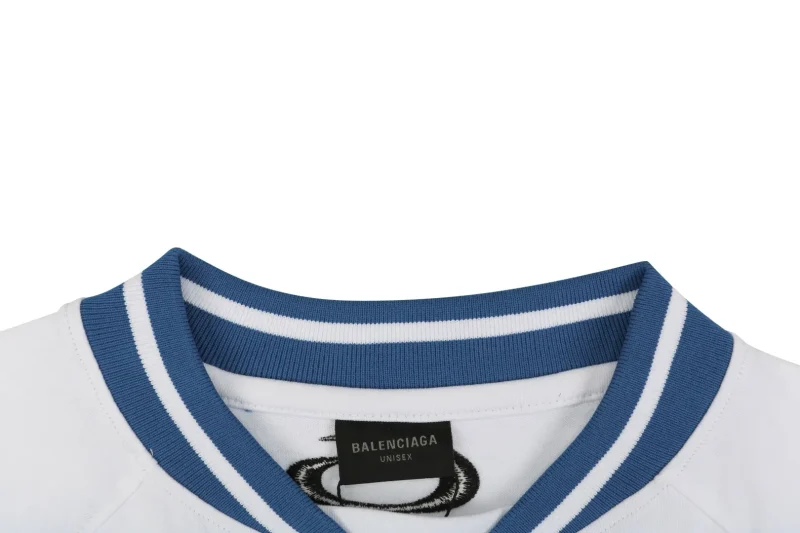Neckline
