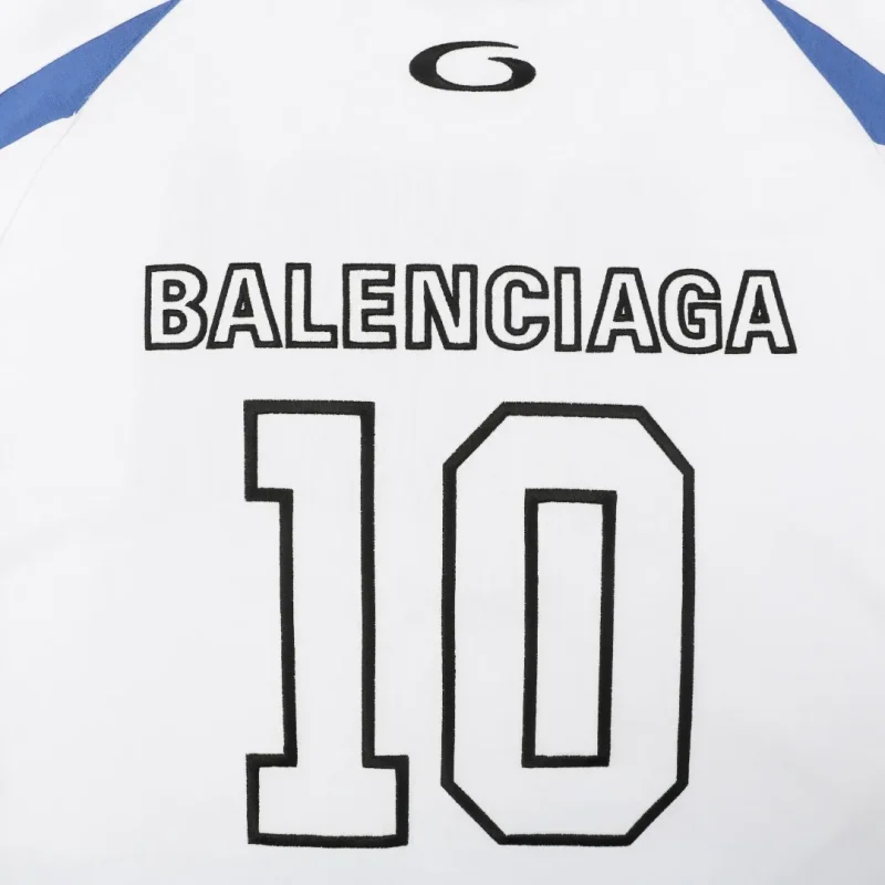 Brand with number 10 Logo