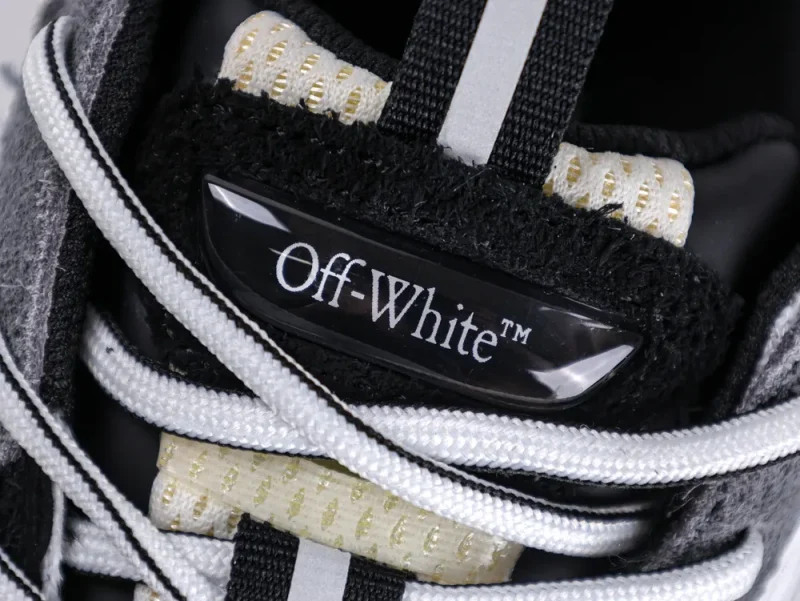 Off-White Be Right Back Sneakers White Black Logo Detail