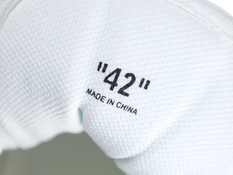 Off-White Odsy 2000 Sneakers White Purple Inner Size Label Detail