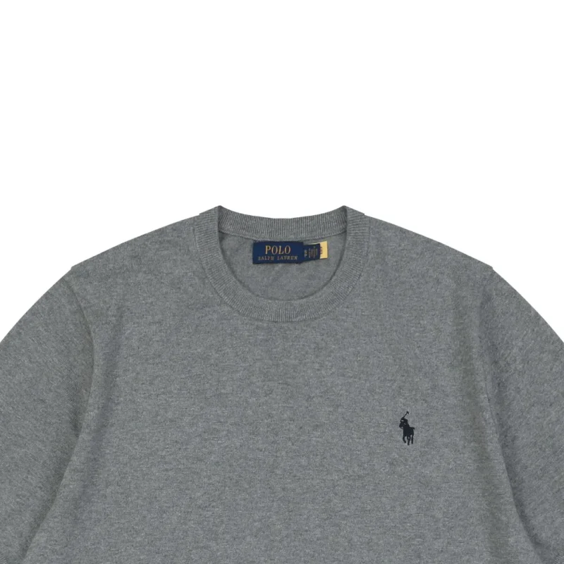 Neckline