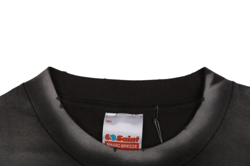 Neckline