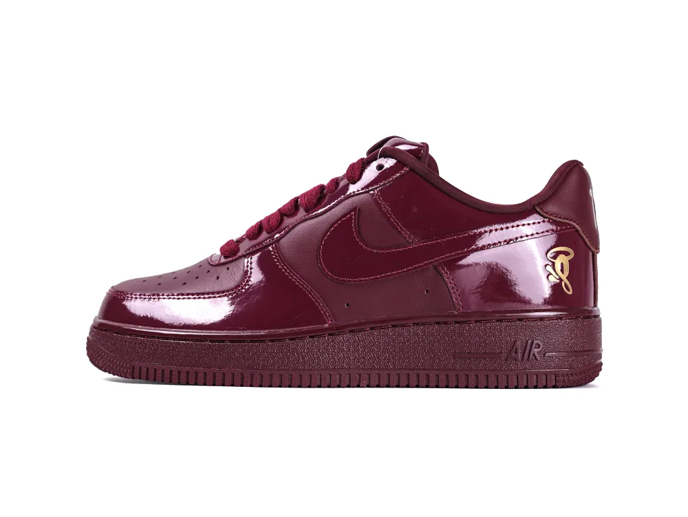 Syna x Air Force 1 '07 Dark Beetroot and Red Oxide lateral side view
