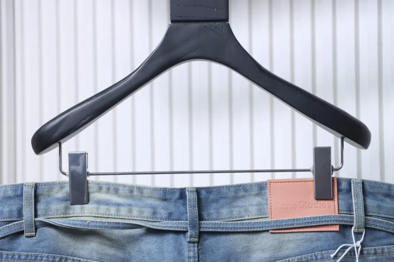 Back Waistline