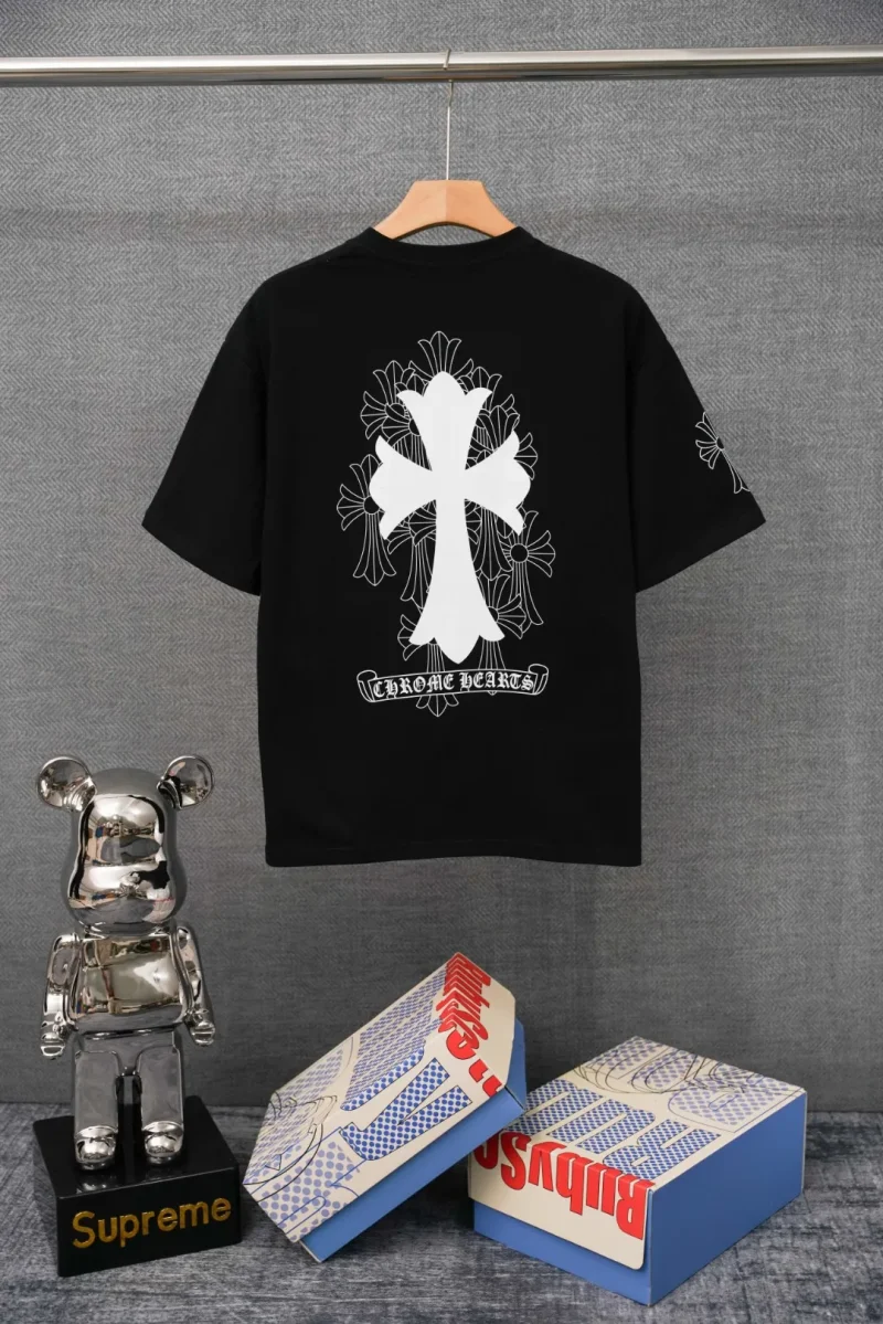 Back CH Floral Cross Pocket T-Shirt