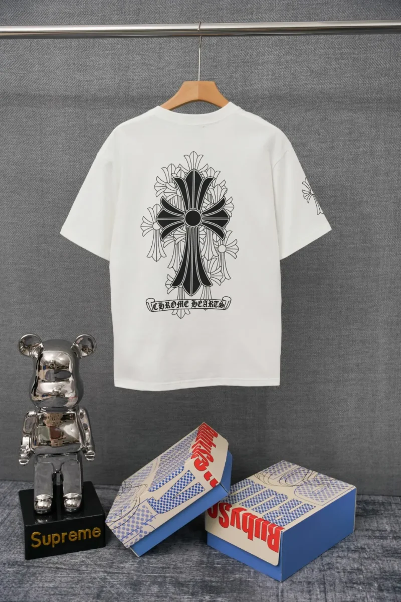 Back CH Floral Cross Pocket T-Shirt