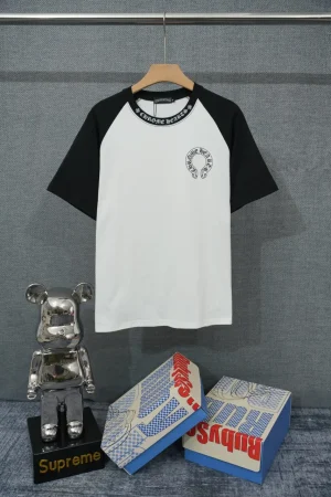 CH Horseshoe Logo Collar Print Raglan T-Shirt