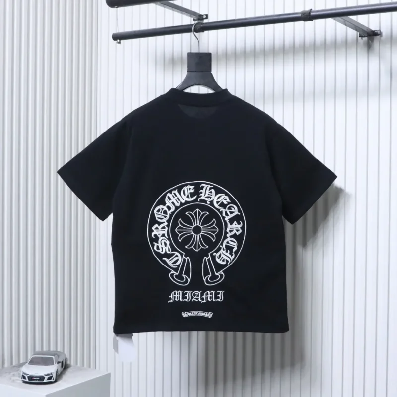 Back CH Miami Exclusive Pocket Logo Graphic T-Shirt