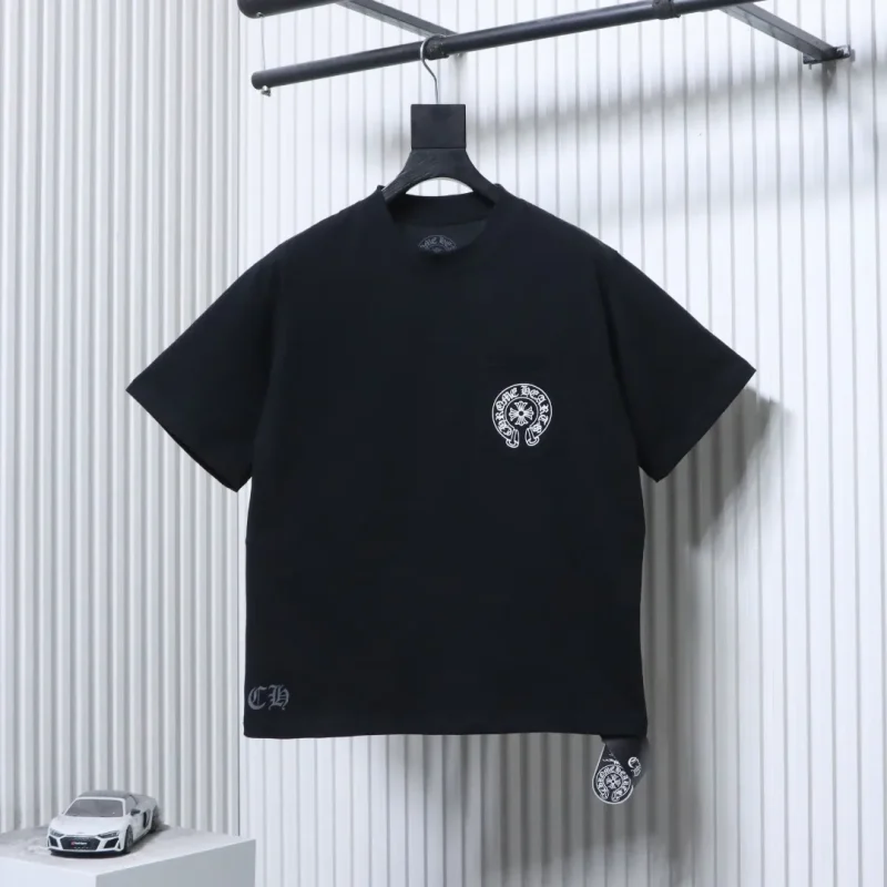 CH Miami Exclusive Pocket Logo Graphic T-Shirt