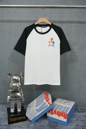 CH Multicolor Horseshoe Cross Raglan T-Shirt