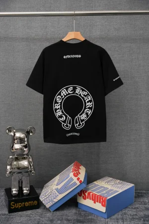 Back CH Vintage-Inspired Horseshoe Logo T-Shirt