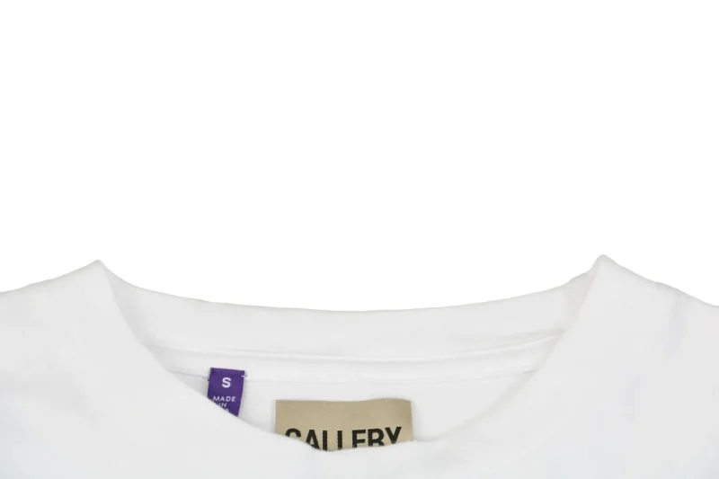 Neckline