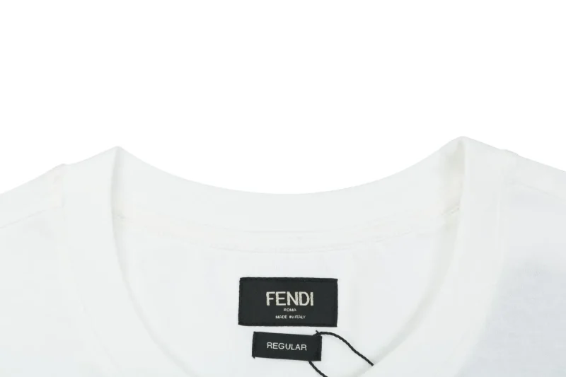 Neckline