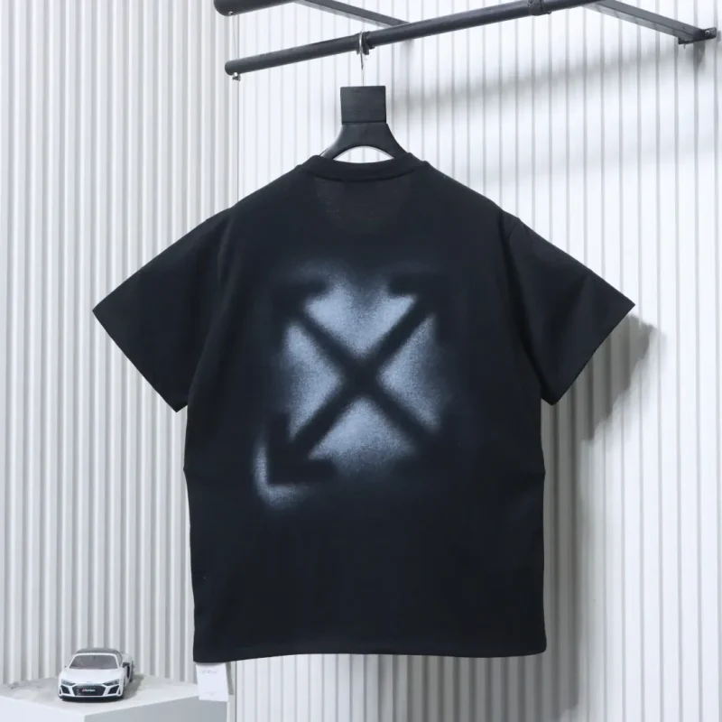 Back Off-White Airbrush Arrow Graphic Heavyweight T-Shirt