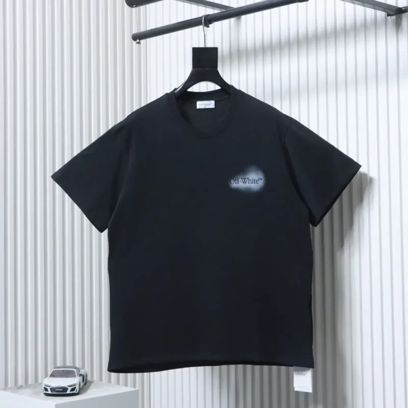 Off-White Airbrush Arrow Graphic Heavyweight T-Shirt
